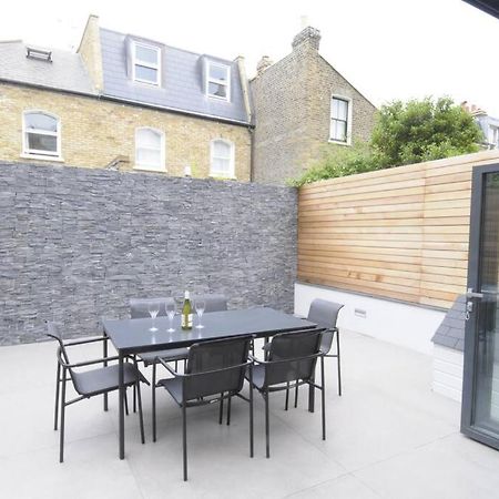 Four Bedroom Modern Victorian Wandsworth House London Eksteriør billede