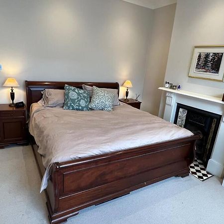 Four Bedroom Modern Victorian Wandsworth House London Eksteriør billede